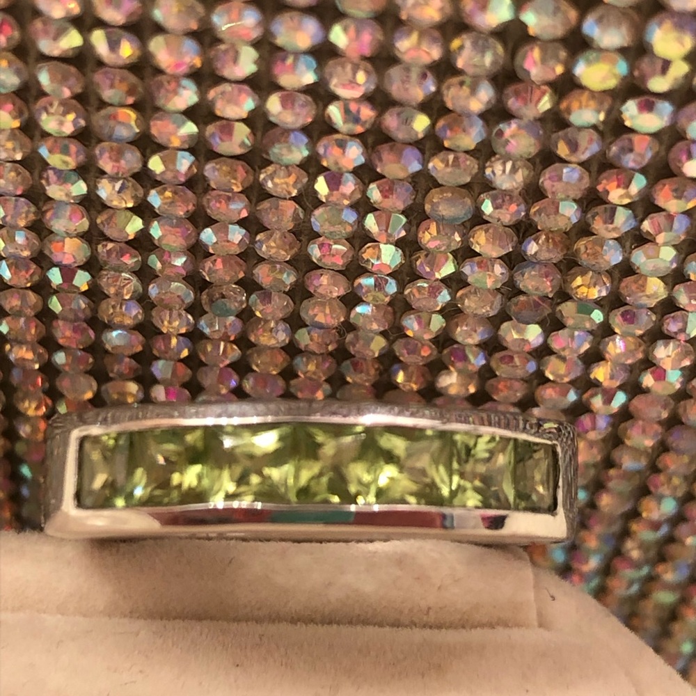 NWOT Sterling Silver Channel Set Peridot Band Ring